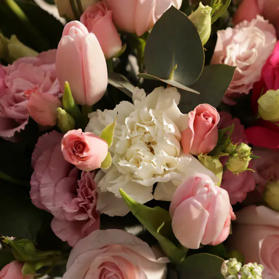 Floward Happy Birthday Cake | Blooms Vase