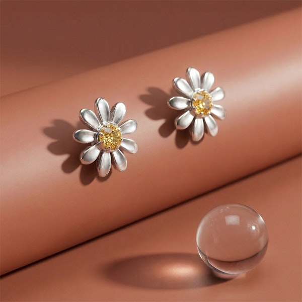 Daisy Marguerite Daisy Silver Women's Stud Earrings