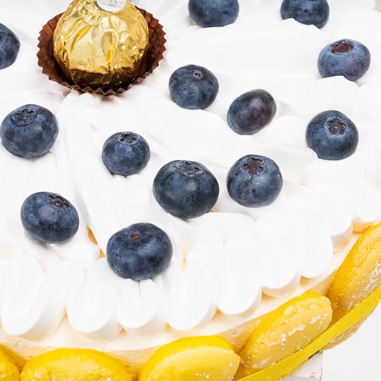 Blueberry Cheesecake | White Roses