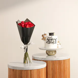December Cake Elegant Graduation Cake | Soft Roses Bouquet 