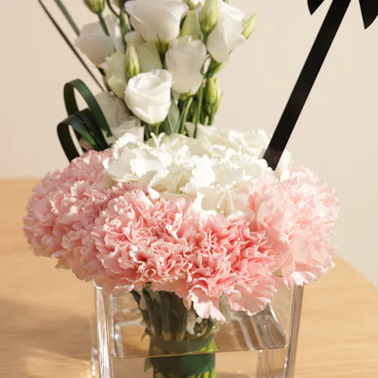 Floward Graduation Chocolate Box | Dream Flower Vase