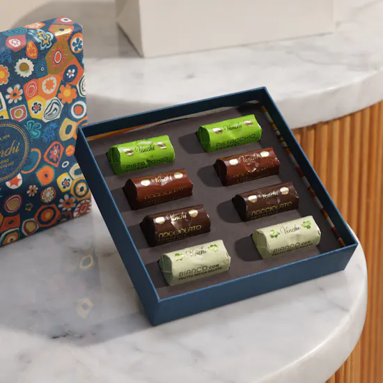 Venchi Murrine Blue Lingottino Chocolate Box | Soft Flower Bouquet