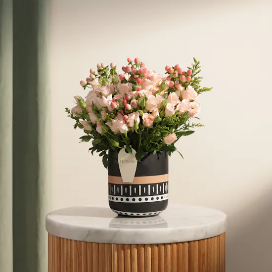 Rosy Garden Grace Flower Vase