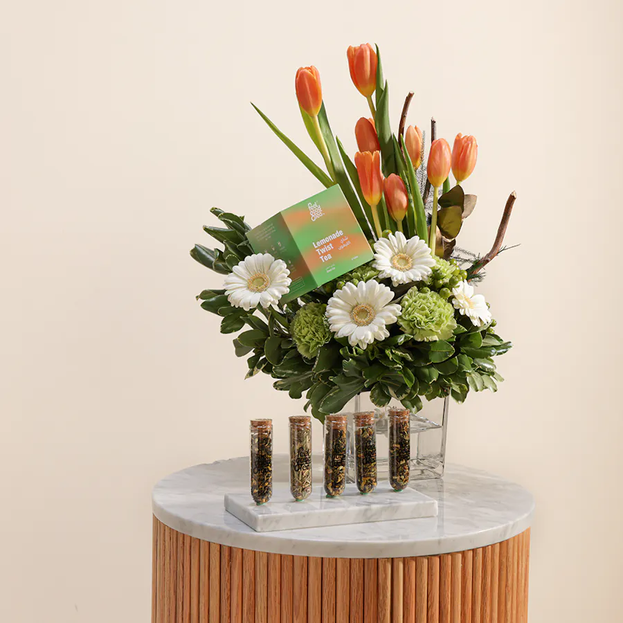 Feel Good Tea Lemonade Twist Tea | Flower Vase 2