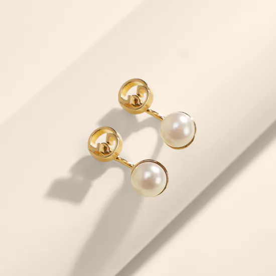 Gucci Blondie Resin Pearl Women's Earrings