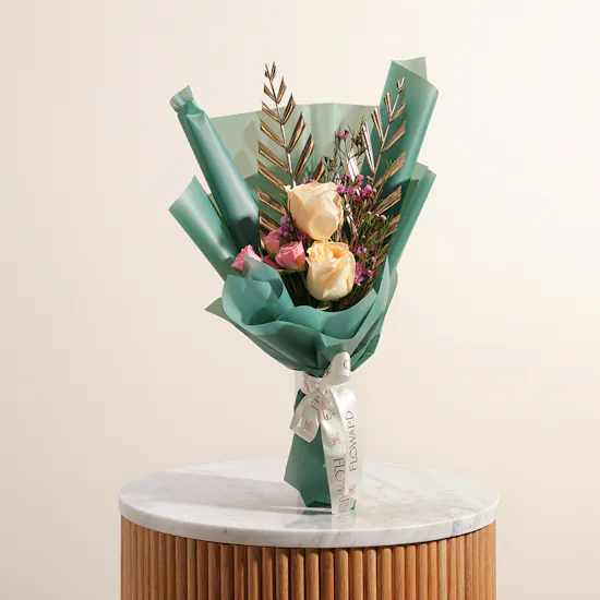 Floward Artistic Cake | Birthday Roses