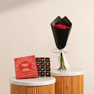 Charbonnel et Walker Rose and Violet Creams Chocolate Box | Red Rose Bouquet Charbonnel et Walker Rose and Violet Creams Chocolate Box | Red Rose Bouquet