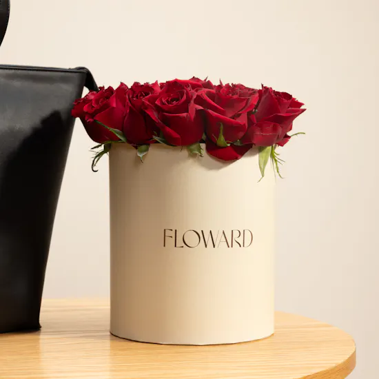 Minilet Classic Zipper Black Leather Handbag | Classic Charm Flowers