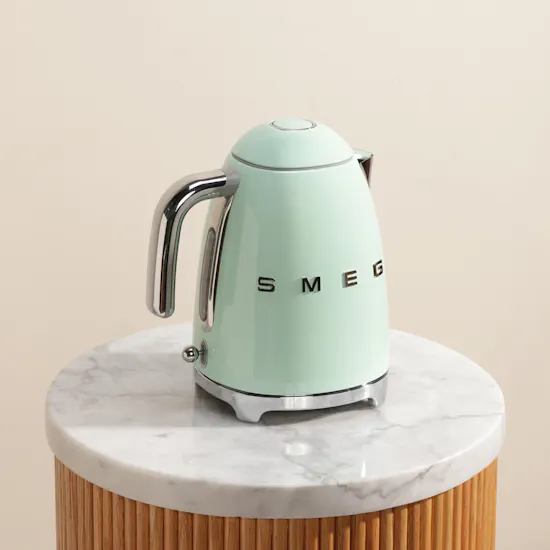 Smeg Retro Style Electric Pastel Green Kettle | 1.7 Liter
