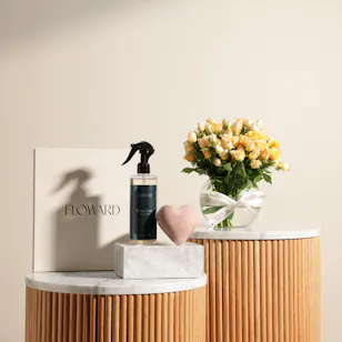 Floward Home Fragrance Gift Set | Warmth and Grace Flowers