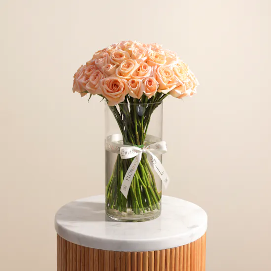 Stunning Peach Rose Vase | 50 Roses