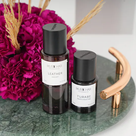 عطر الشعر ليذر و عطر ترابي من مبخر | الكارنيشن الفوشيا