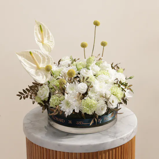 Pearl Elegance Flower Vase