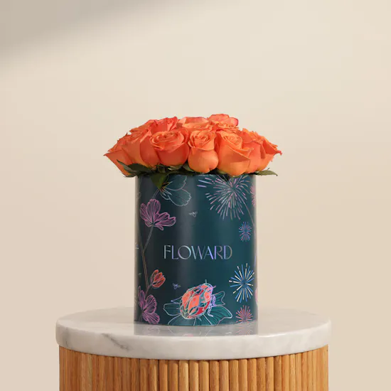 Pearly Orange Rose Box | 25 Flowers