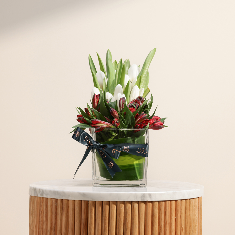 مزهرية زهور النعومة الراقية