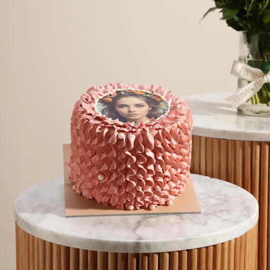 Floward Personalized Premium Cake | Charm Birthday Flowers