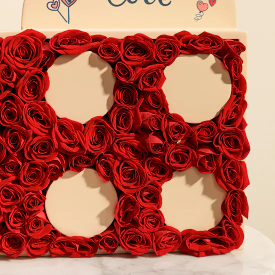 Lovely Heart Shape Rose Box