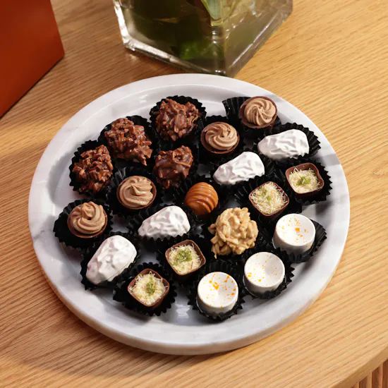 Fillings Chocolate Box | White Roses