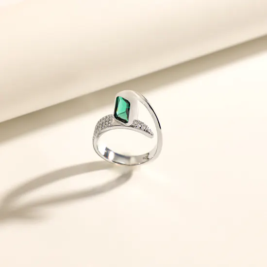 Floward Green Emerald Twisted Women's Ring | Size 9