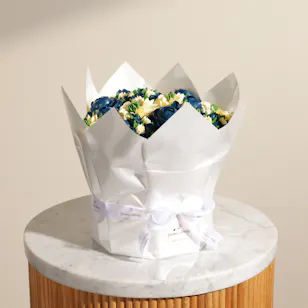 Gourmet Artistry Floral Cupcake Bouquet Gourmet Artistry Floral Cupcake Bouquet