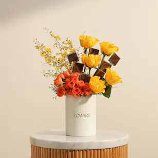 Floward Plain Chocolate | Shiny Flowers Box