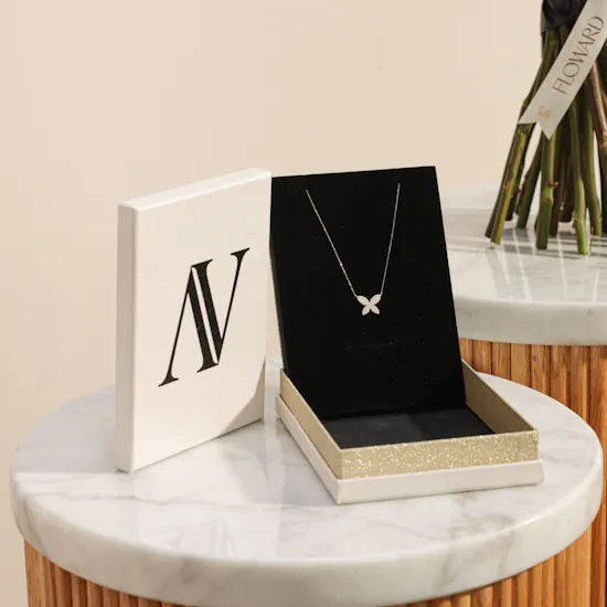 AV Jewelry Gold Necklace | Charming Flowers Bouquet