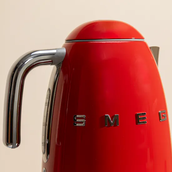 Smeg Red Retro Style Electric Kettle | 1.7 Liter