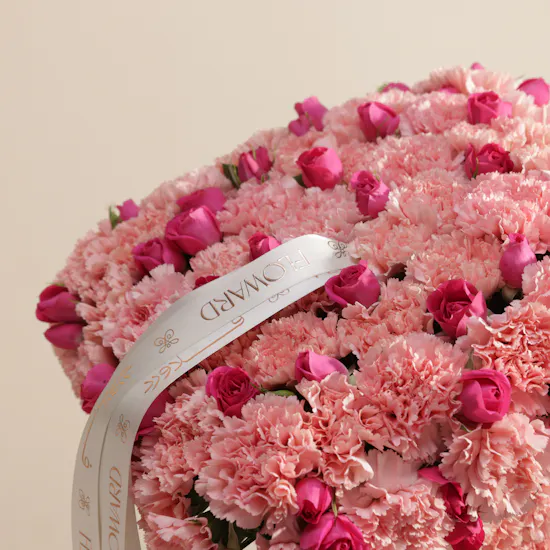 Graduation carnation Hat + Ceramic vase