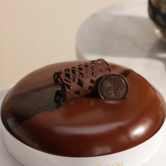 Aani & Dani Galaxy Cake | Touch of Delight Flower Vase