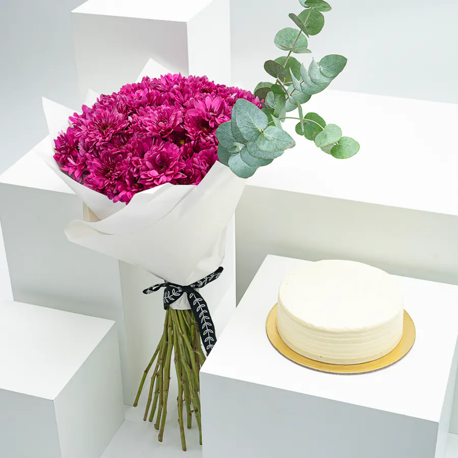 Munch Bakery Vanilla Cake | Royal Purple Bouquet 1