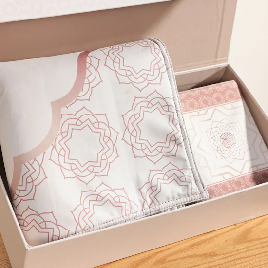 Floward Prayer Mat and Quran Set
