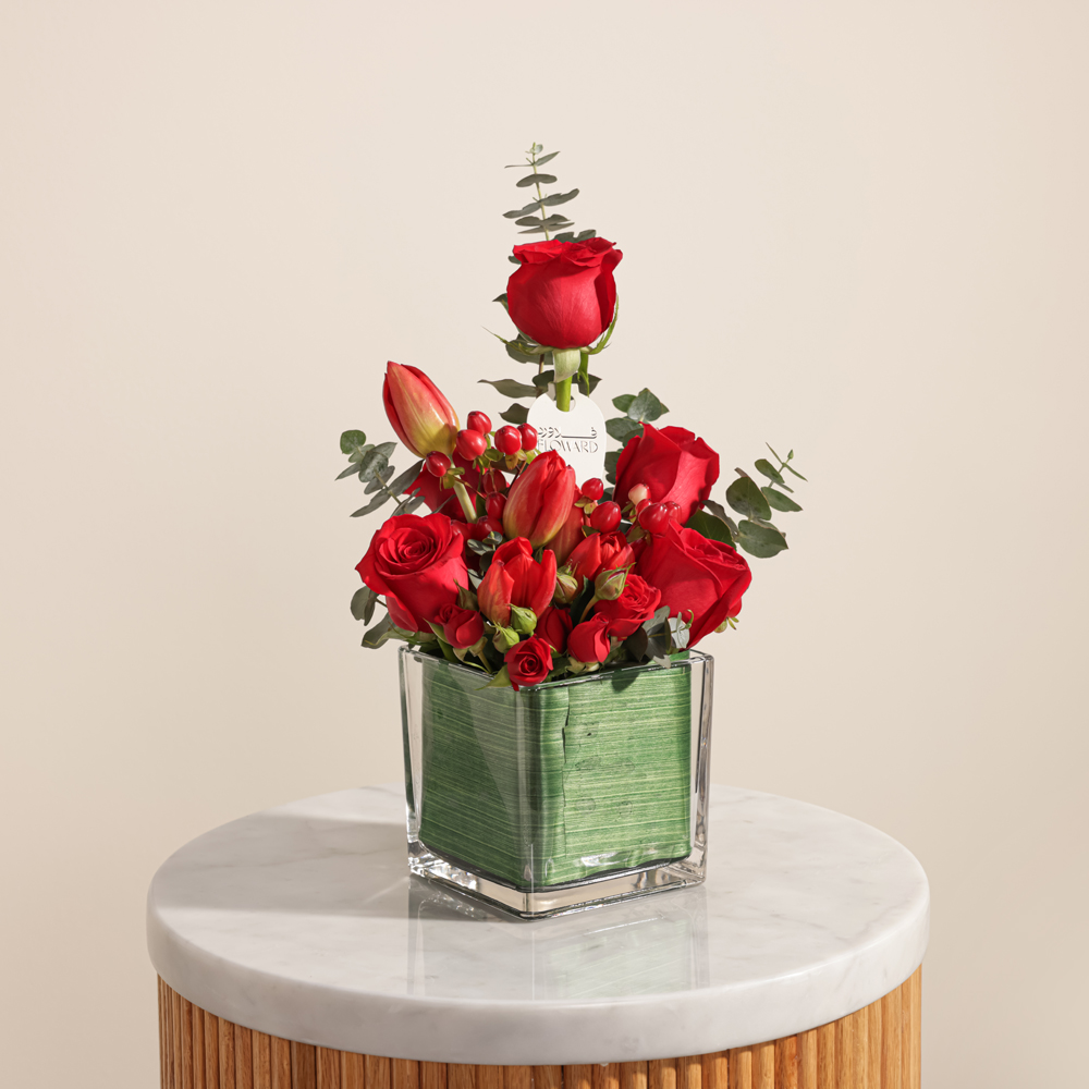 Red Flowers Vase 