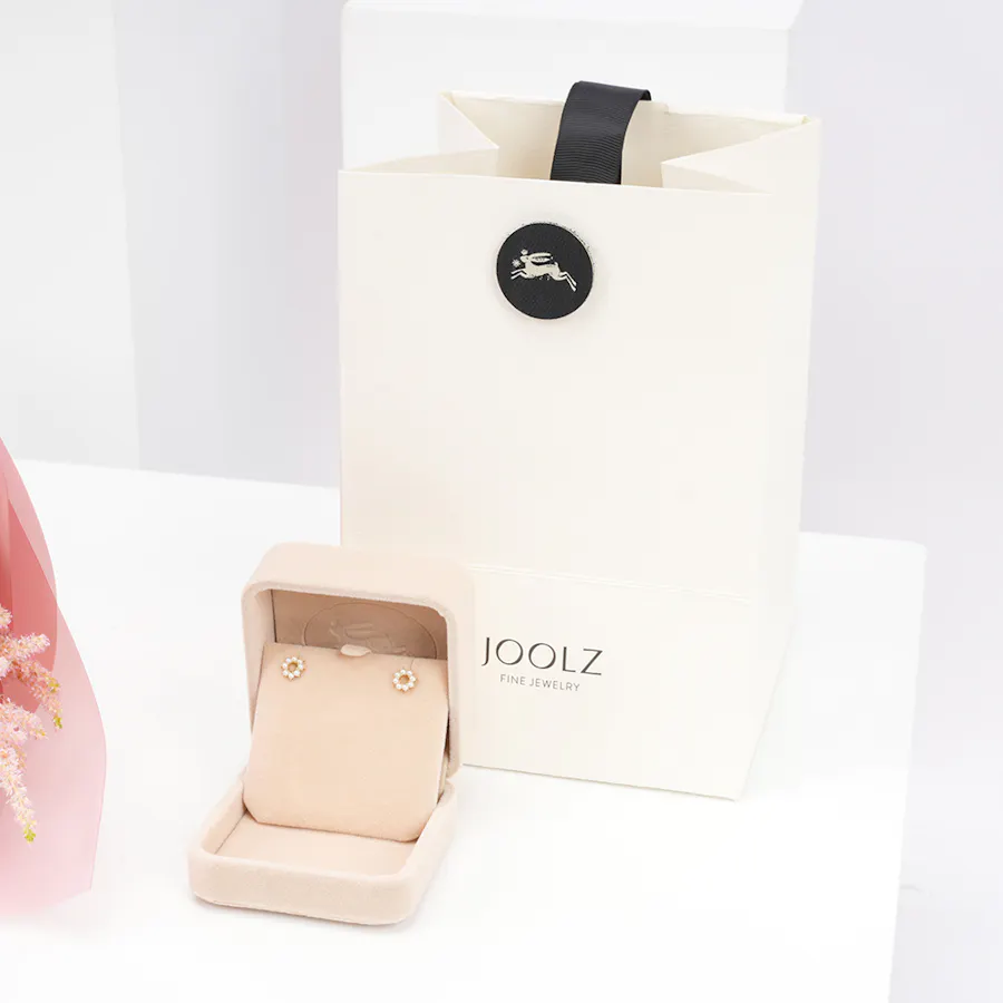 Joolz Pearl Baby Earrings | White Flowers 1
