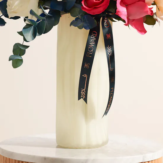 Pinky Glow Roses Vase