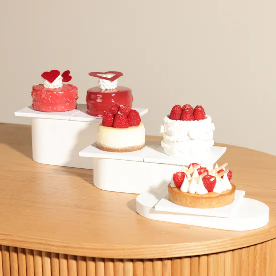Patisserie By Guillermo Palomo Petite Cakes