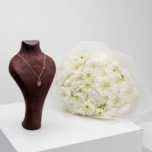 L'azurde Gold Necklace | White Chrysanthemum L'azurde Gold Necklace | White Chrysanthemum