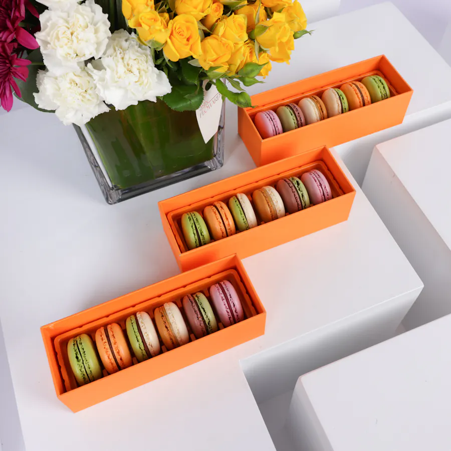 Ermine Macaron Trio Giveaways | Flower Vase 5