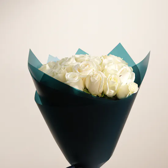 Charming White | Roses Bouquet