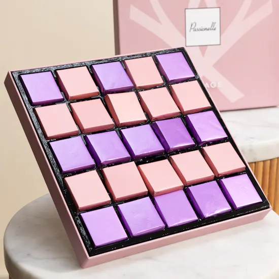Passionelle Voyage Chocolate Gift Box