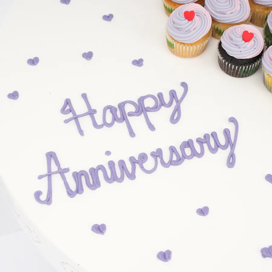 Helen's Mini Cup Cakes with Your Message 3