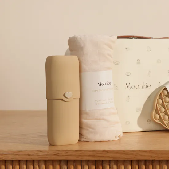 Moonkie Luxe On The Go Beige Gift Set