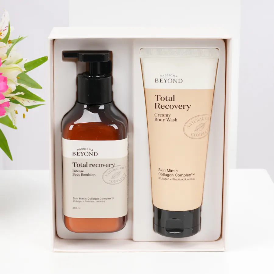 The Face Shop Beyond Total Recovery Set with Blooms Vase 4