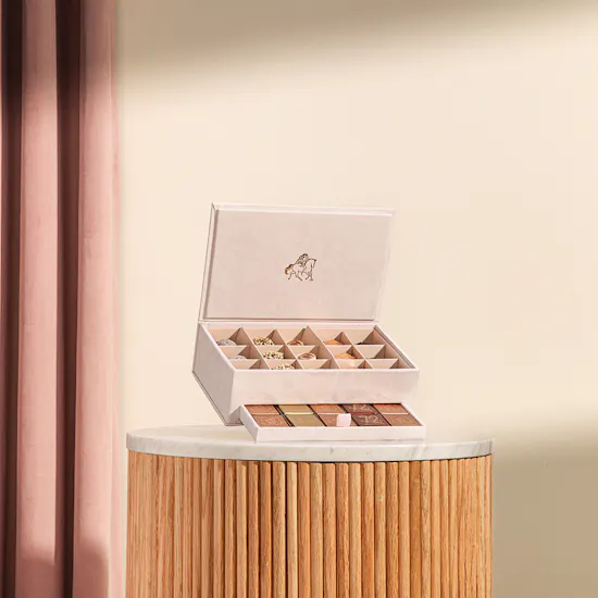 Godiva Small Beige Royal Chocolate Box
