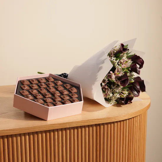 Hanoverian Delicious Box | Enchanting Bouquet