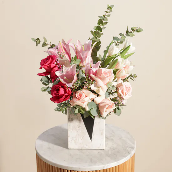 Elegant Pink Flowers Vase