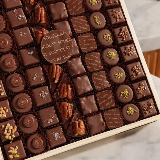 Soucolat Mixed Chocolate Wooden Tray | Blue Hue Flowers