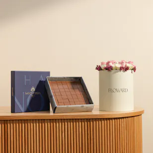 Hanoverian Delicate Chocolate Box | Shiny Flowers Box Hanoverian Delicate Chocolate Box | Shiny Flowers Box