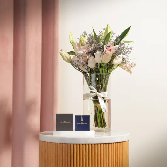 Lapis Diamond Gold Necklace | Kiss Flowers Vase