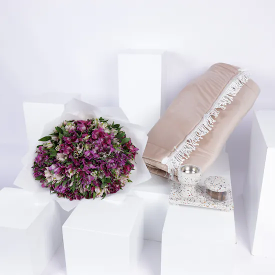 Quffa Prayer Gift Box | Pink Alstroemeria