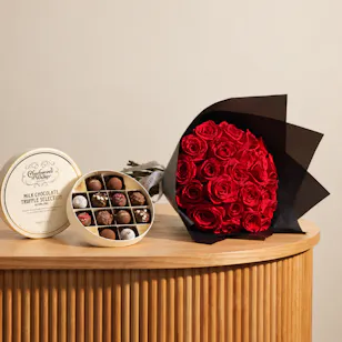 Charbonnel et Walker Milk Chocolate Truffle Selection Box | The Dazzling Red Bouquet